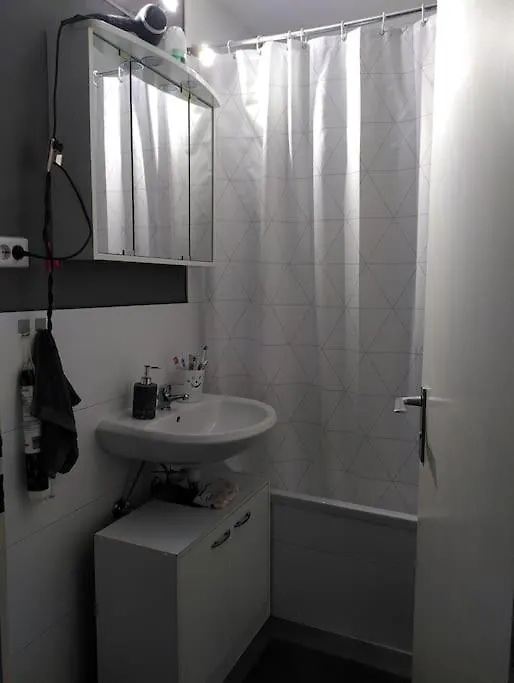 מינכן 3 Zimmer-Wohnung - Fuer Arbeitsaufenthalte - Gemuetlich, Gut Gelegen Und Guenstige Wochenraten 0*,